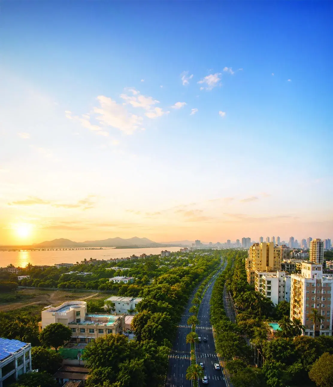 Palm Beach Road along the bay at sunset